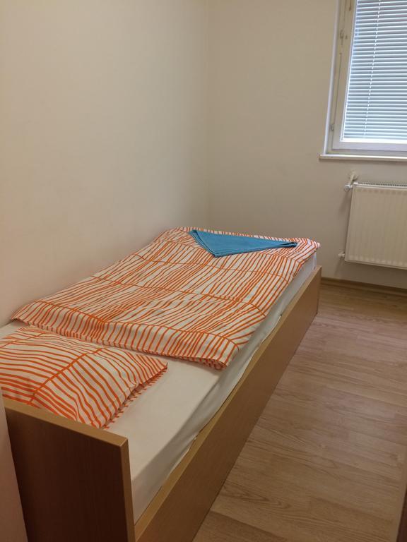 Simple Accommodation Vodmat Ljubljana Kamer foto